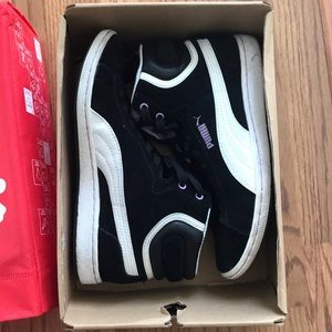 Puma women’s high top sneaker size 6.5